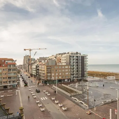 Stunning Sea View With Private Terrace Apartament